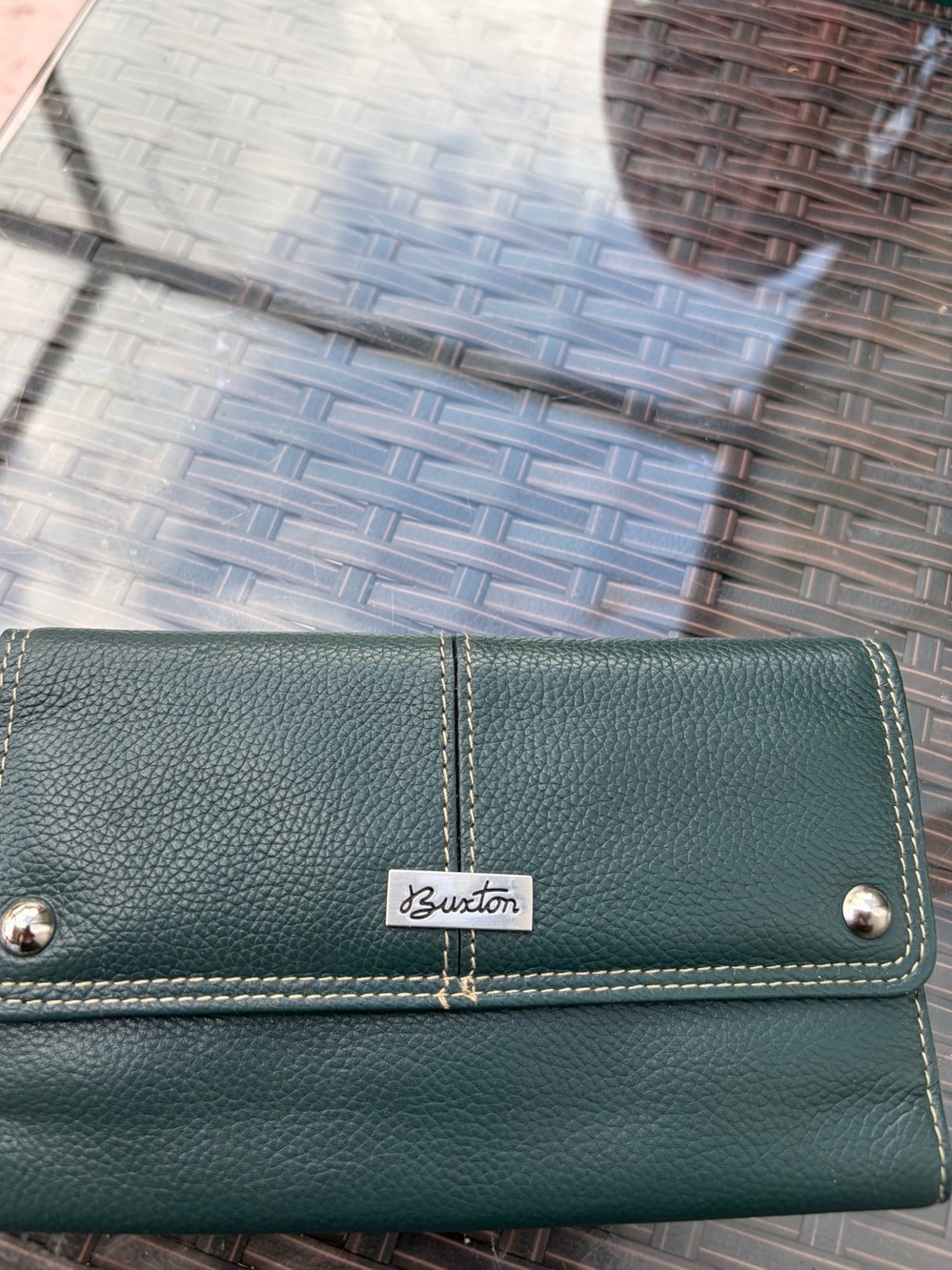 Buxton Dark Green Pebbled Leather Wallet with Contrast Stitching